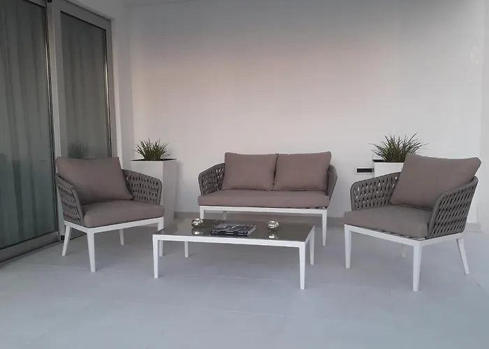 ベッド・アンド・ブレックファスト Demar & Dependance 4*