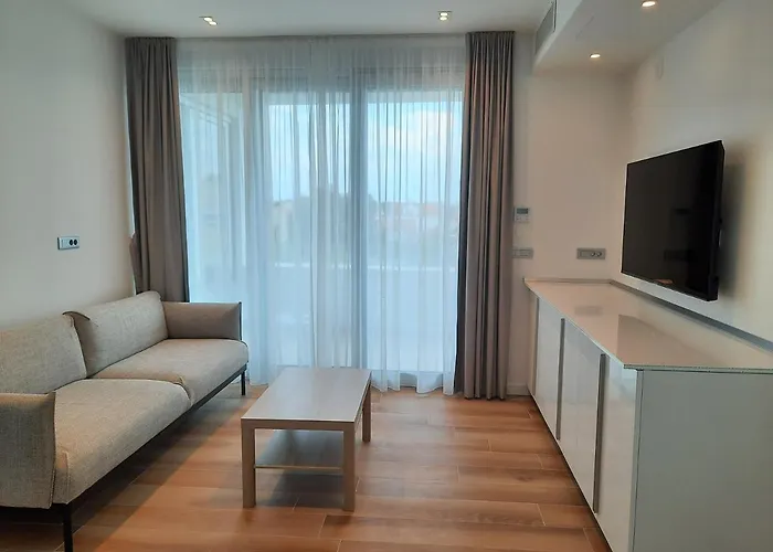 ベッド・アンド・ブレックファスト Demar & Dependance