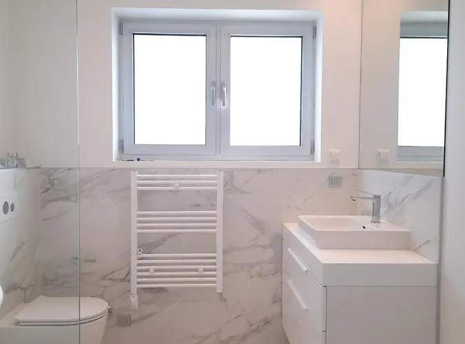 ベッド・アンド・ブレックファスト Demar & Dependance