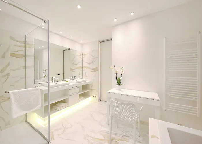 ベッド・アンド・ブレックファスト Demar & Dependance